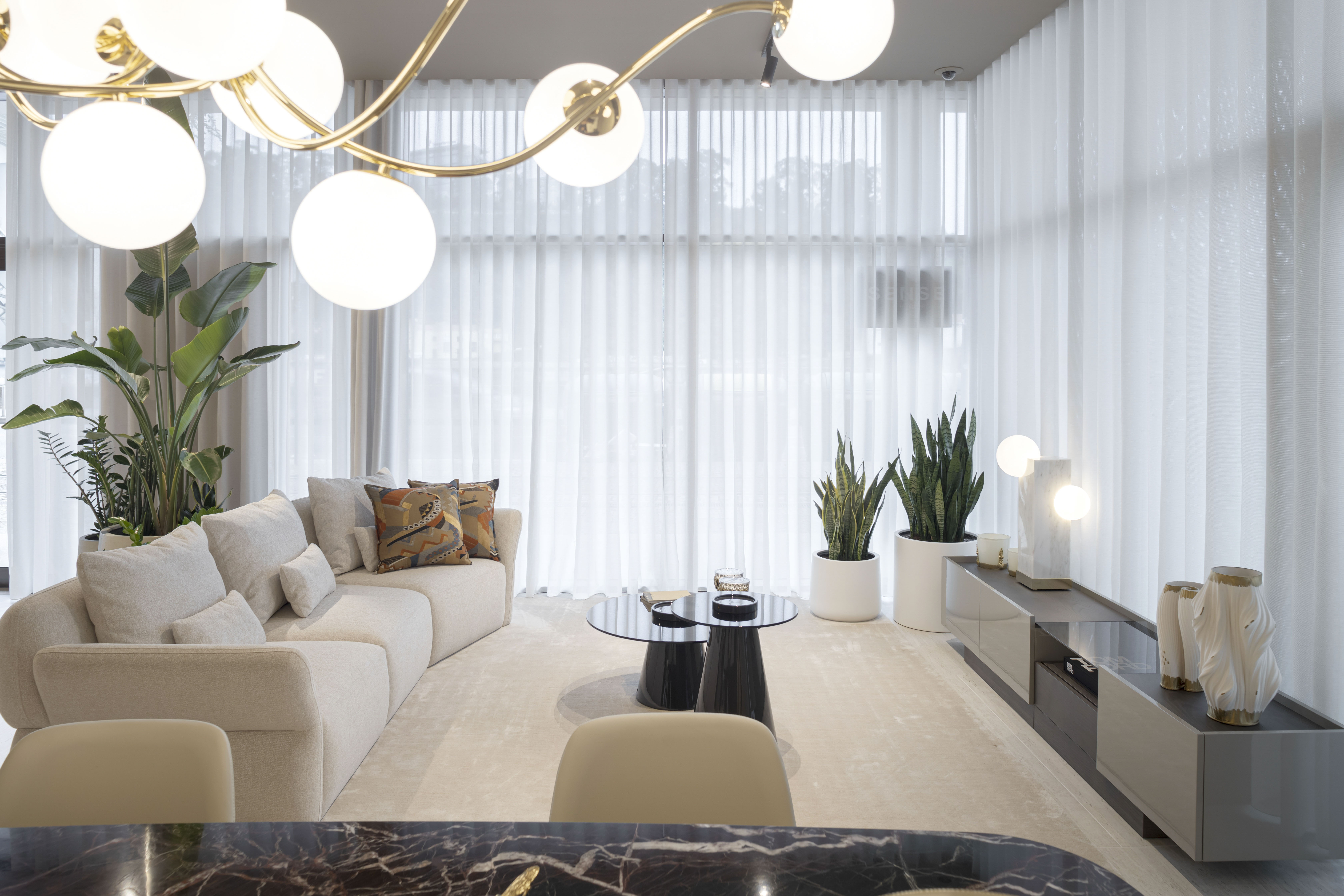 Showroom SENSE Home Project